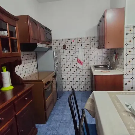 Fabia's House شقة